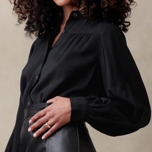 Banana Republic - POET-SLEEVE BLOUSE! New With Tags!